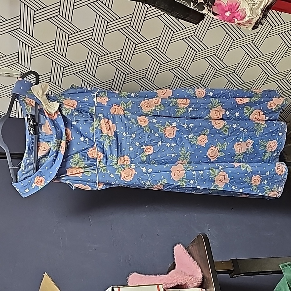 Hell bunny 40s dress EUC - Picture 4 of 6